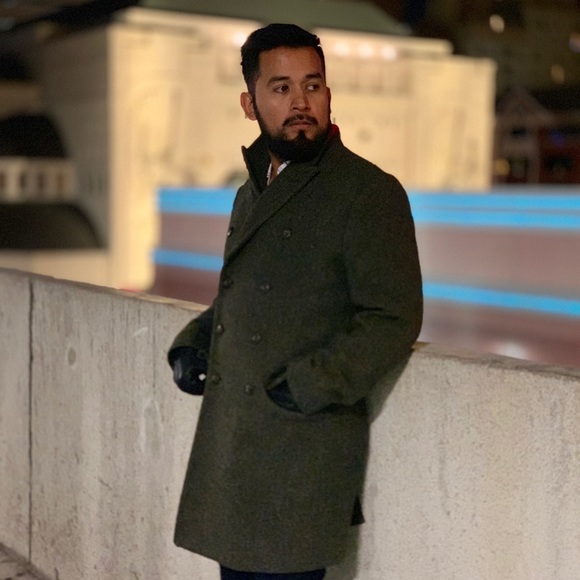 Meet your Posher, Juan Enrique Velázquez - Picture 7 of 9